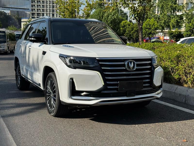Changan CS95 - фото 2