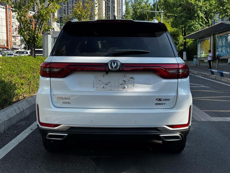 Changan CS95 - фото 4