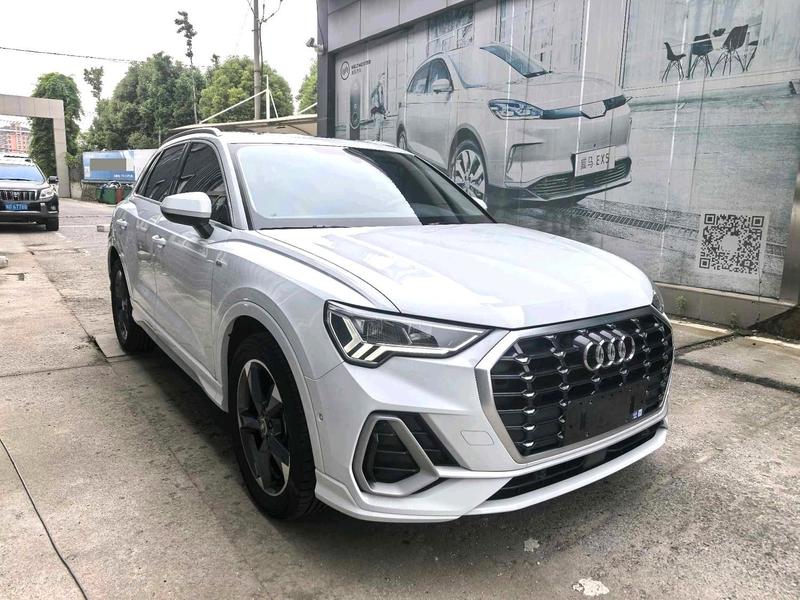 Audi Q3 - фото 2