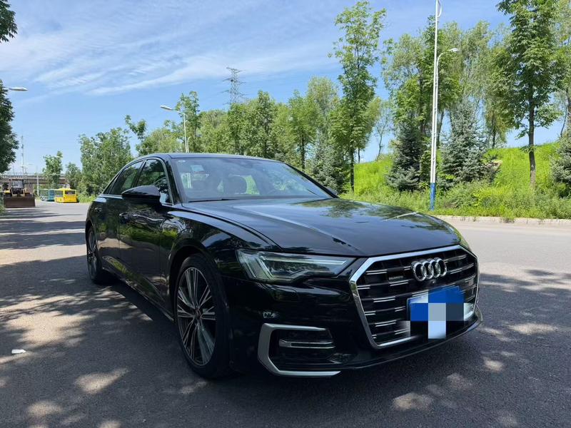 Audi A6L - фото 2