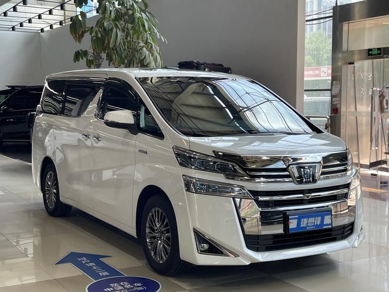 Toyota Vellfire - фото 2