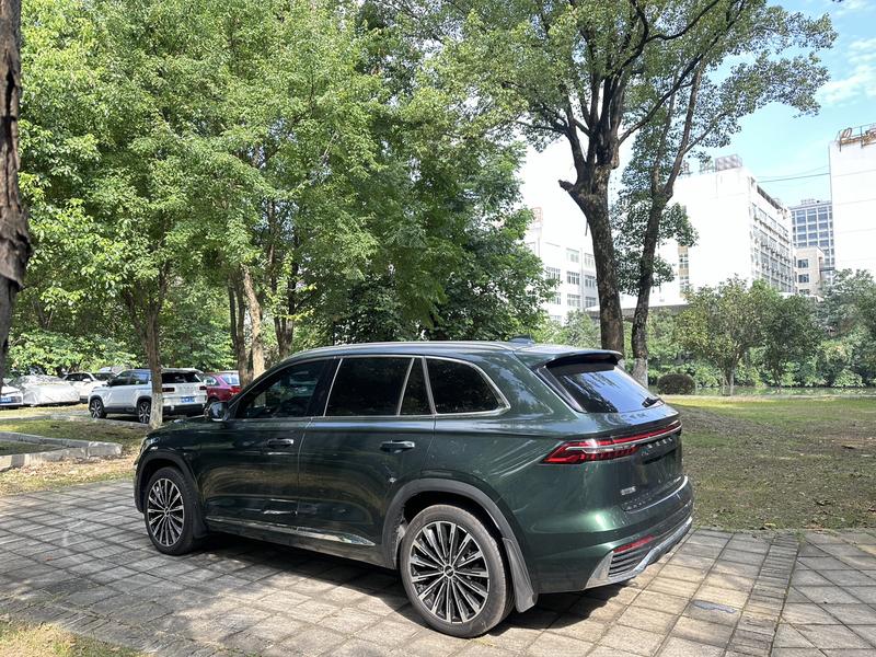Geely Xingyue L - фото 4
