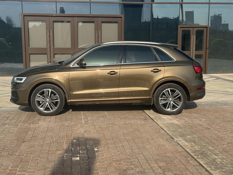 Audi Q3 - фото 3