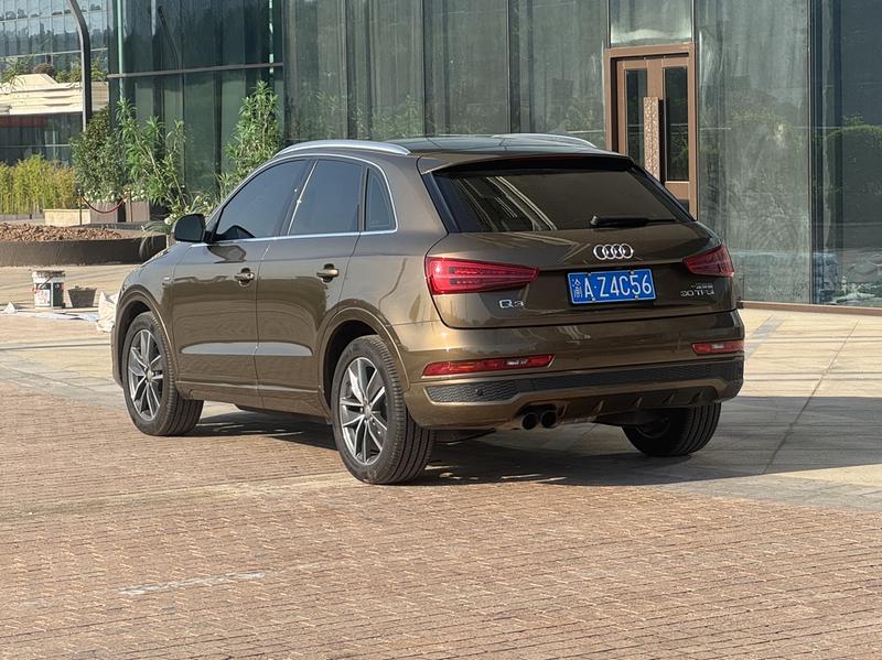 Audi Q3 - фото 4