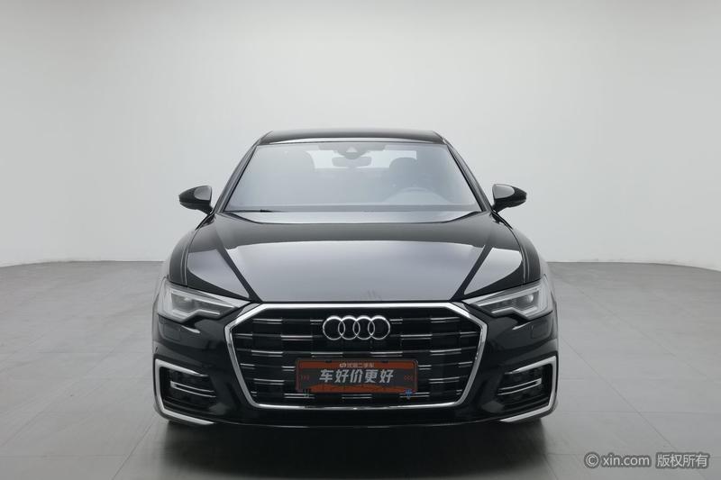 Audi A6L - фото 1