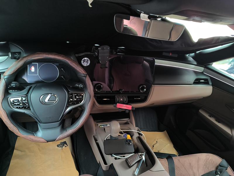 Lexus ES - фото 4