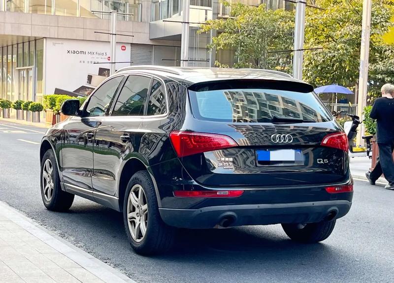 Audi A4L - фото 3