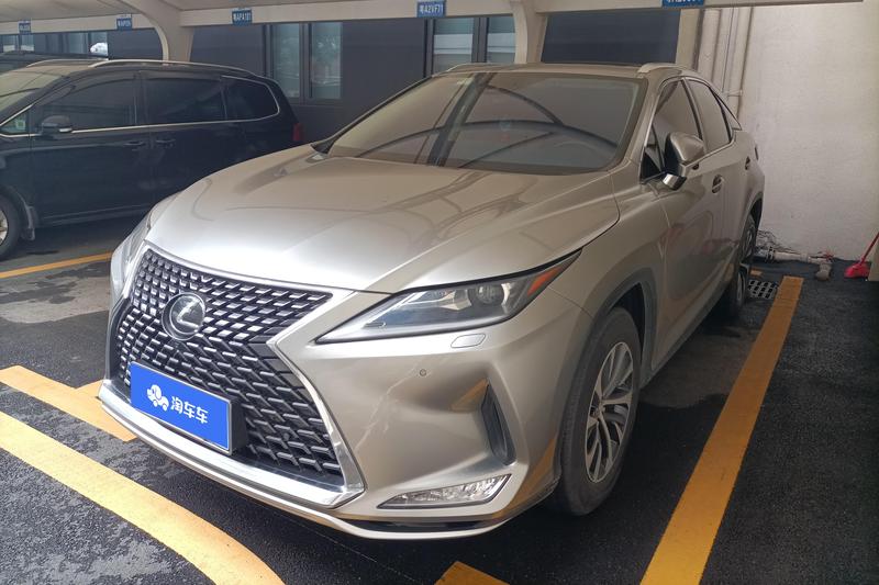 Lexus RX - фото 0