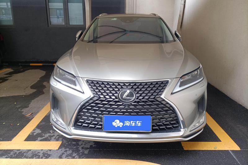Lexus RX - фото 1