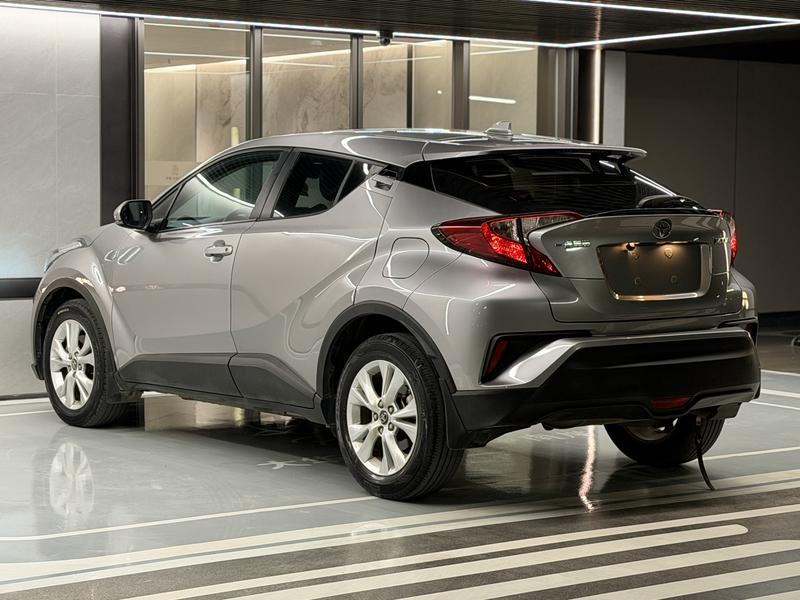 Toyota IZOA - фото 3