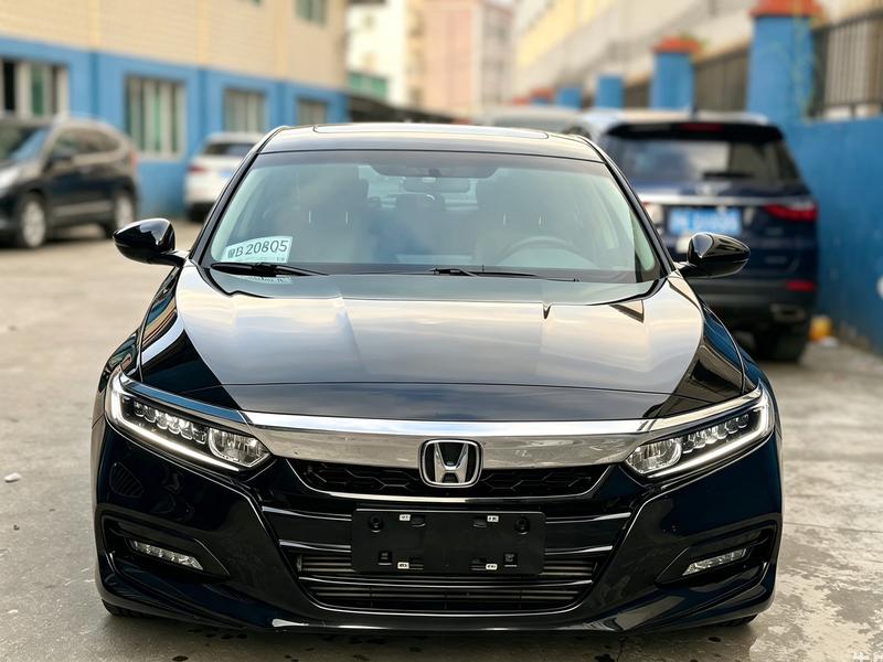 Honda Accord - фото 1