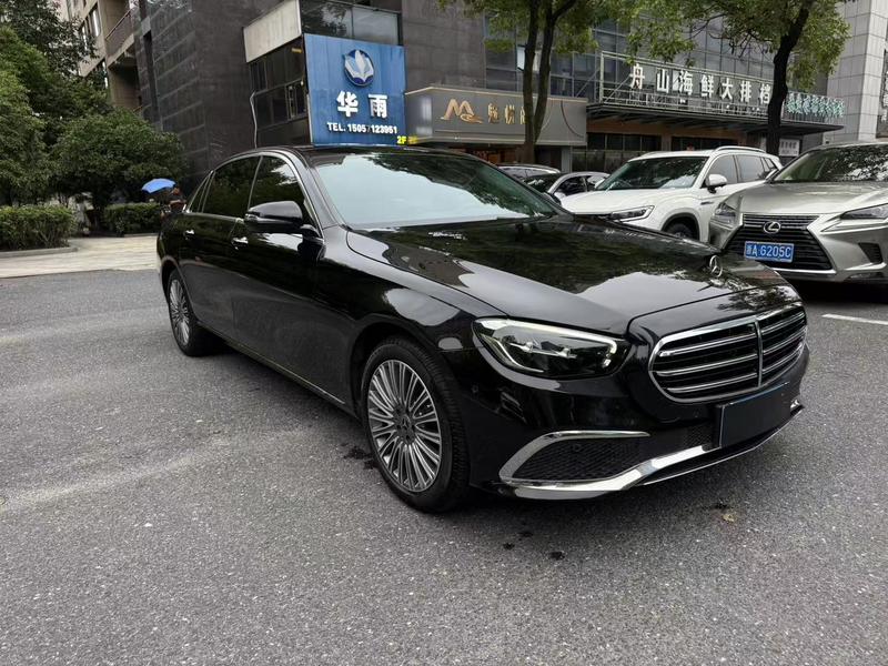 Mercedes-Benz E-Class - фото 2