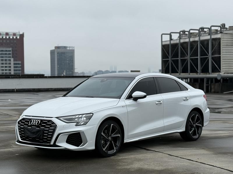 Audi A3 - фото 0