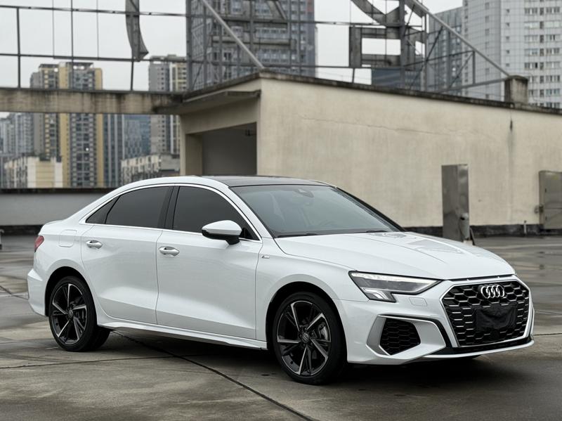 Audi A3 - фото 2