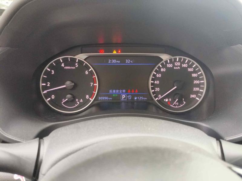 Nissan Teana - фото 4