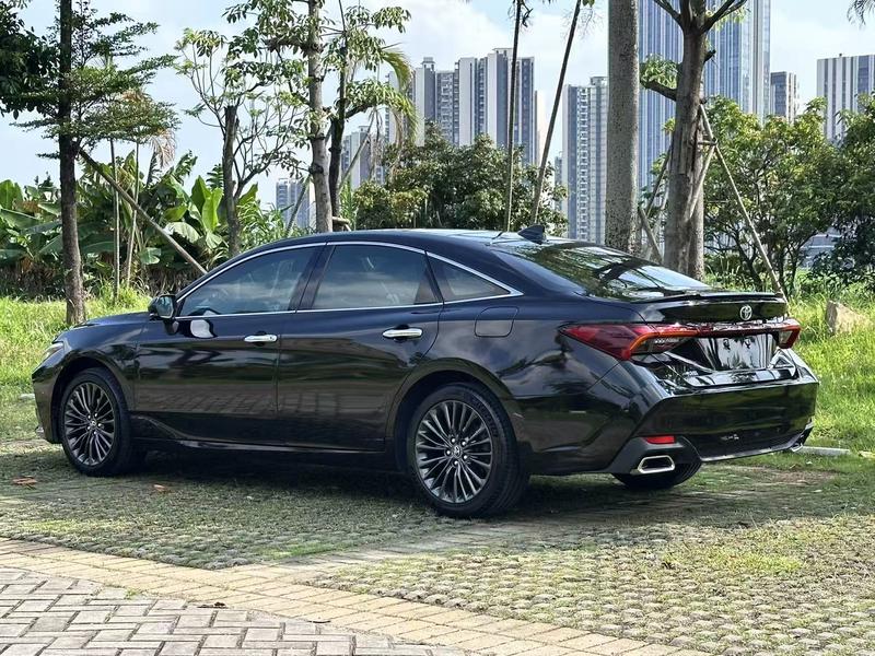 Toyota Avalon - фото 3