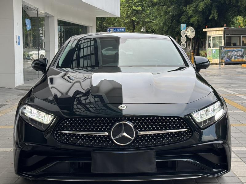 Mercedes-Benz CLS - фото 1