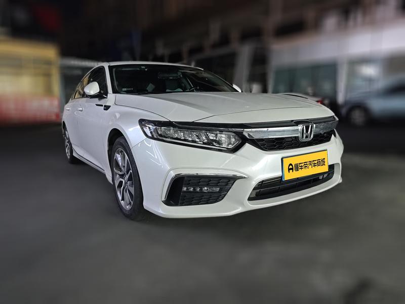 Honda Inspire - фото 2