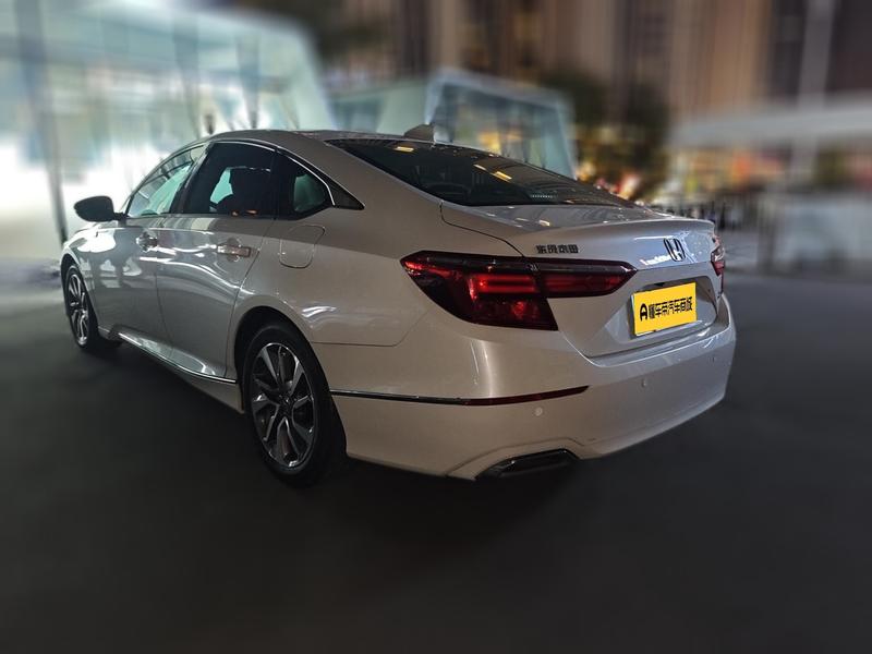 Honda Inspire - фото 3