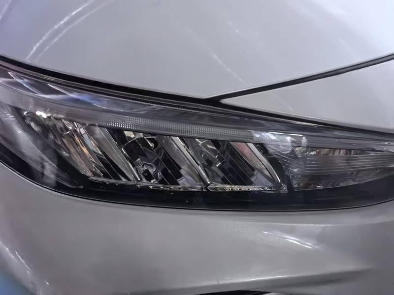 Toyota Wildlander - фото 4