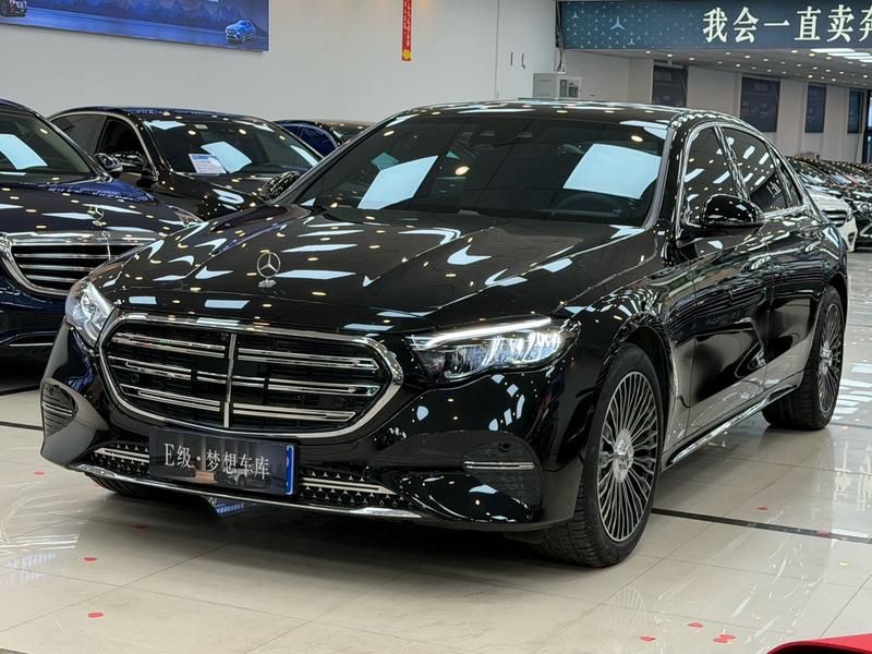 Mercedes-Benz E-Class - фото 0