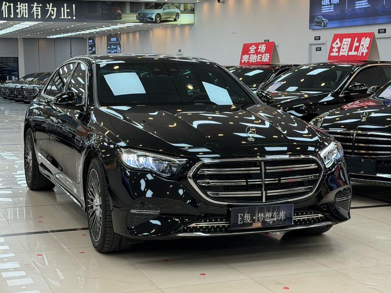Mercedes-Benz E-Class - фото 2