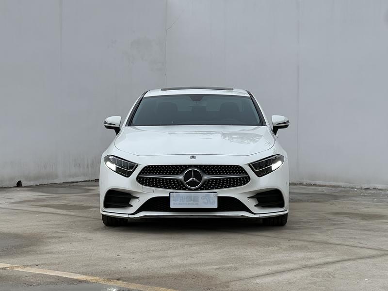 Mercedes-Benz CLS - фото 1