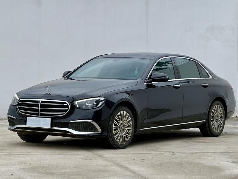 Mercedes-Benz E-Class - фото 0