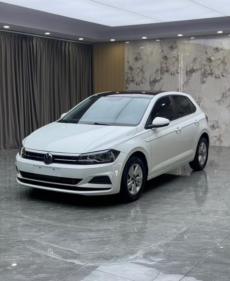 Volkswagen Polo - фото 0