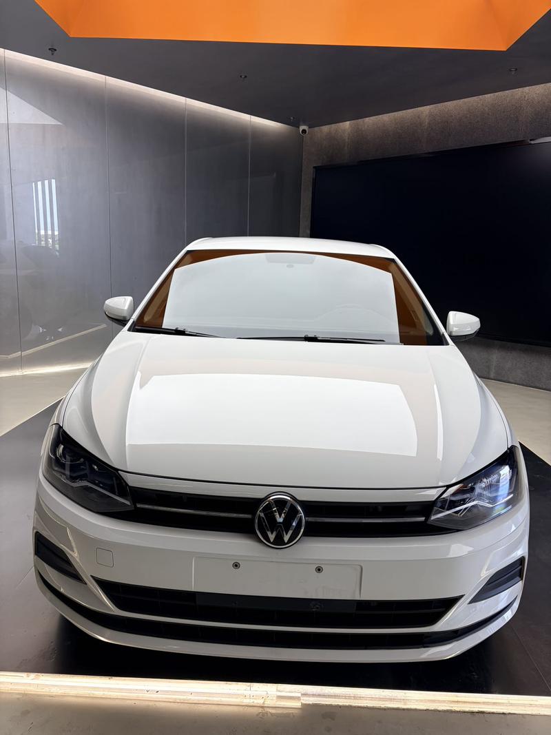 Volkswagen Polo - фото 1
