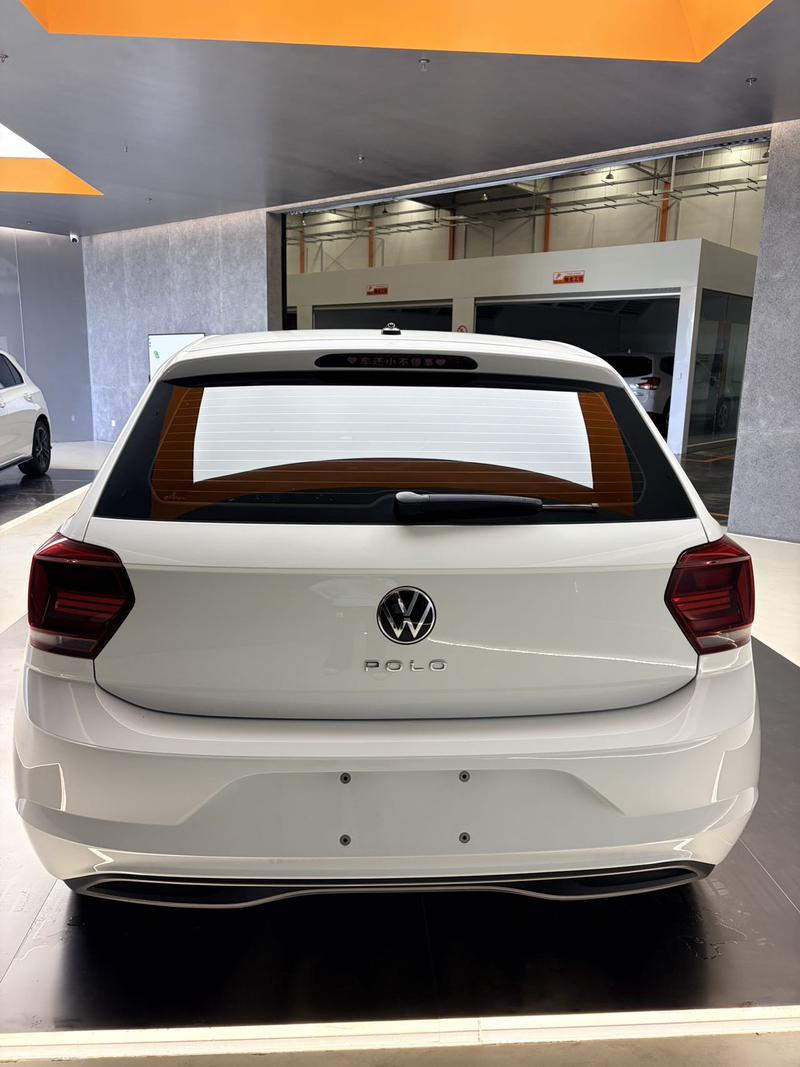 Volkswagen Polo - фото 3