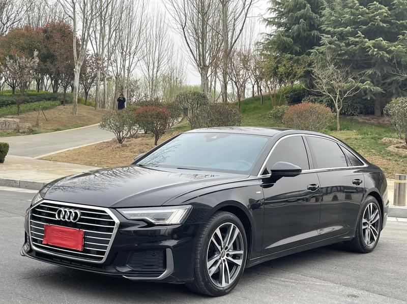 Audi A6L - фото 0