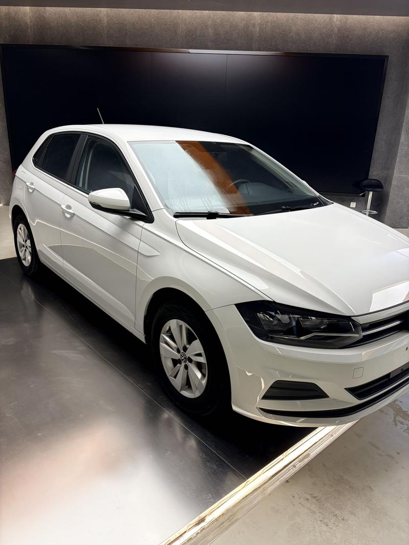 Volkswagen Polo - фото 1