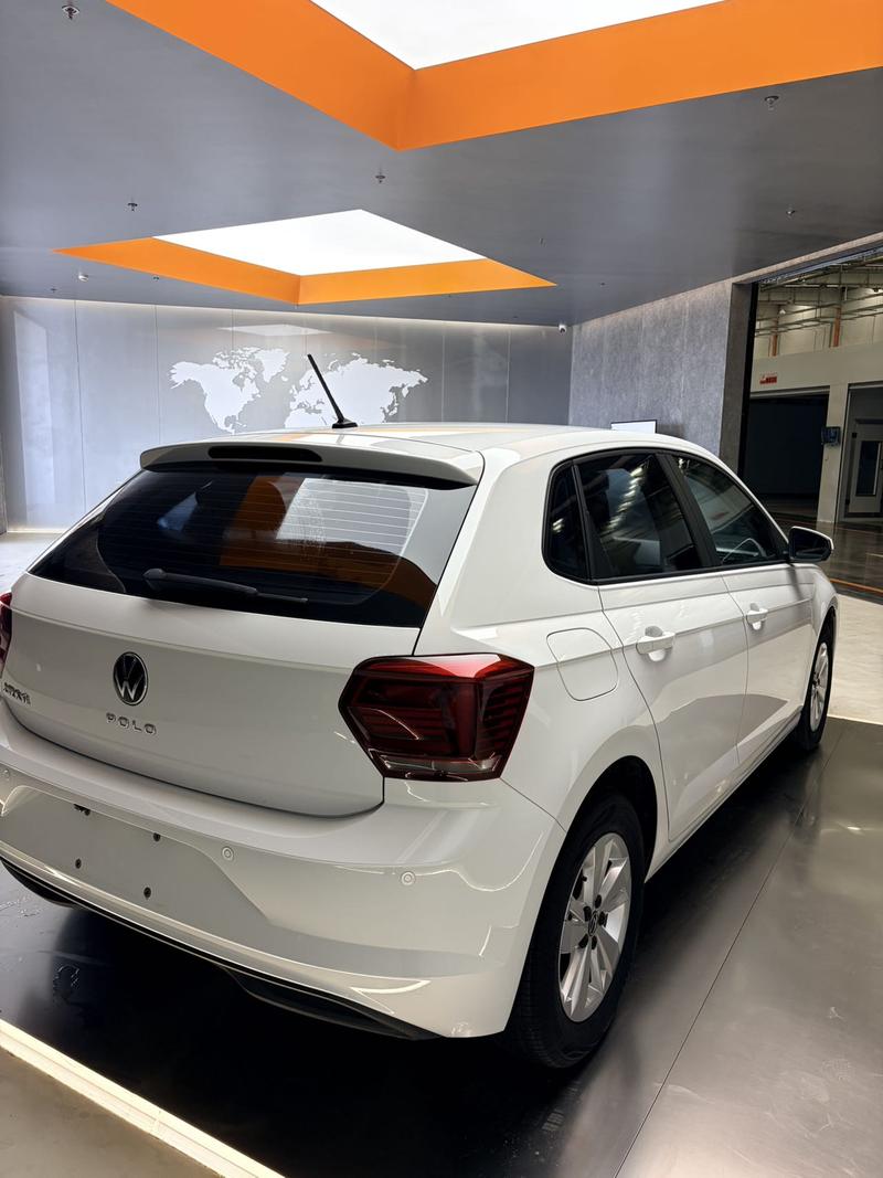 Volkswagen Polo - фото 4