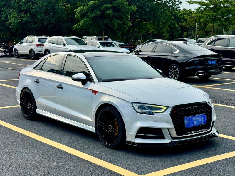 Audi A3 - фото 2