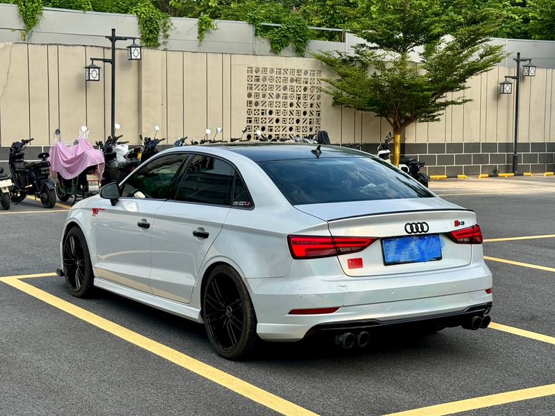 Audi A3 - фото 3