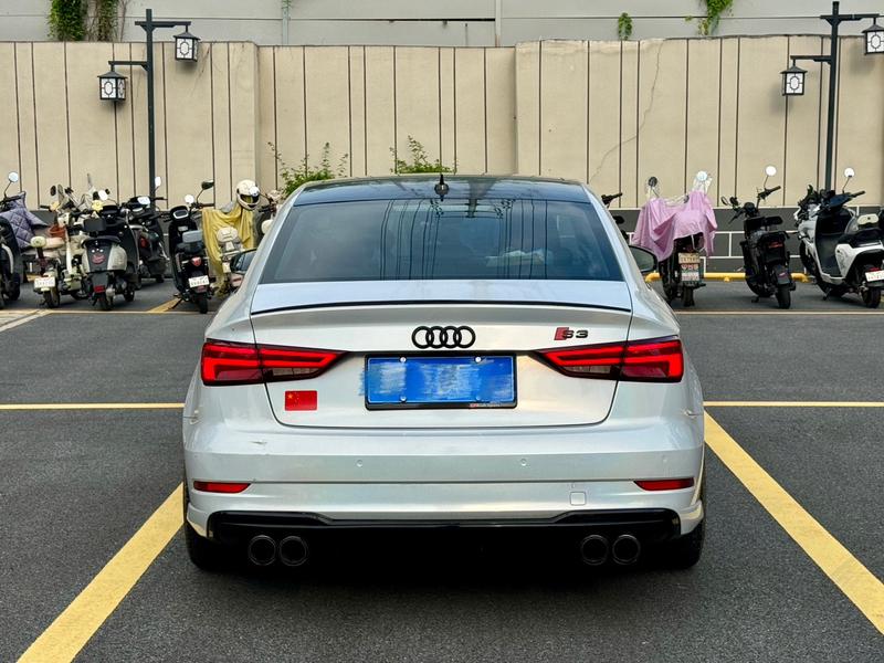 Audi A3 - фото 4