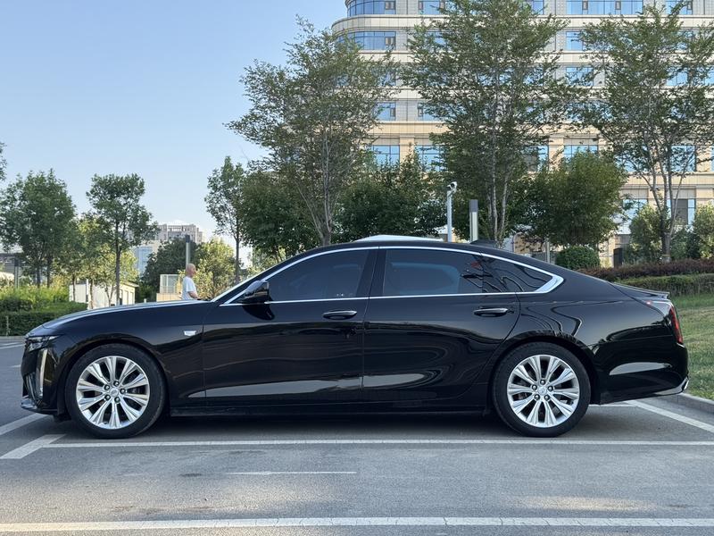 Cadillac CT6 - фото 3