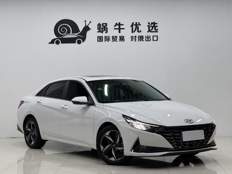 Hyundai Elantra - фото 2