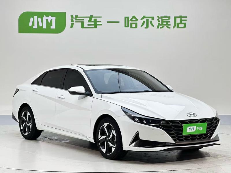 Hyundai Elantra - фото 2