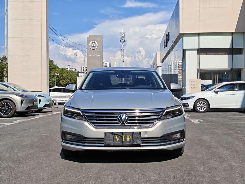 Volkswagen Lavida - фото 1