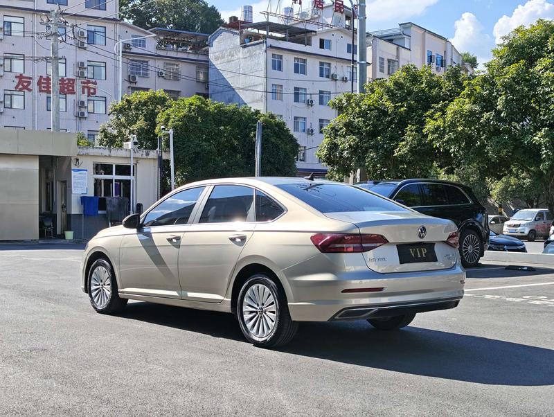 Volkswagen Lavida - фото 3