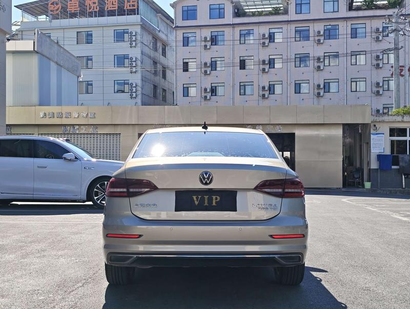 Volkswagen Lavida - фото 4
