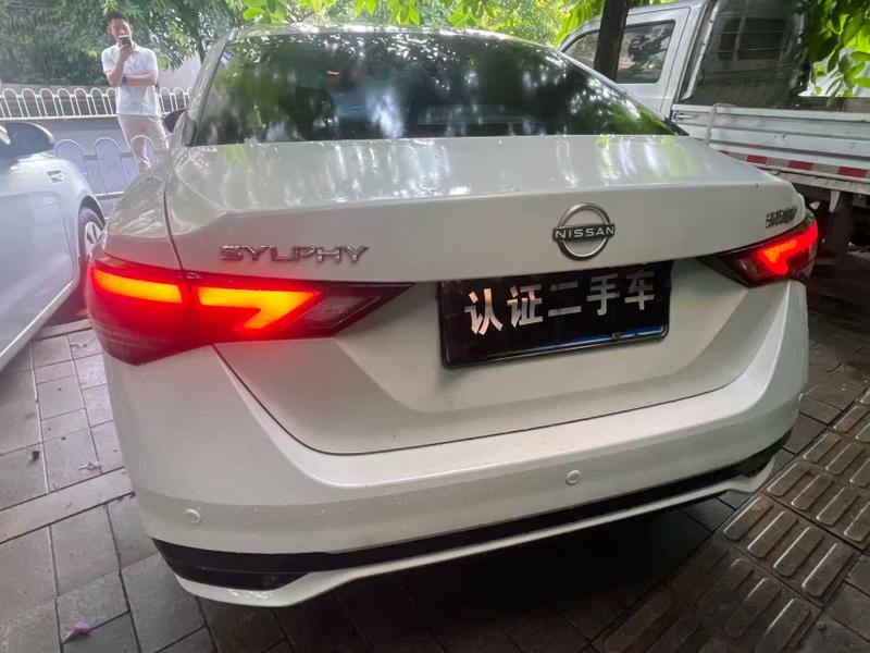 Nissan Sylphy - фото 4