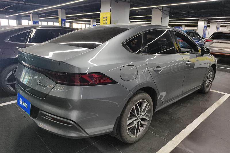 BYD Qin PLUS DM-i - фото 2
