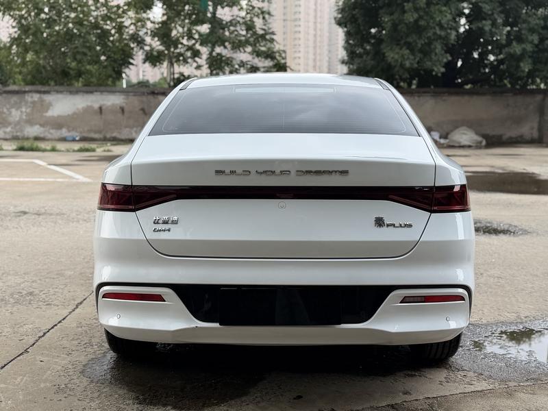 BYD Qin PLUS DM-i - фото 4