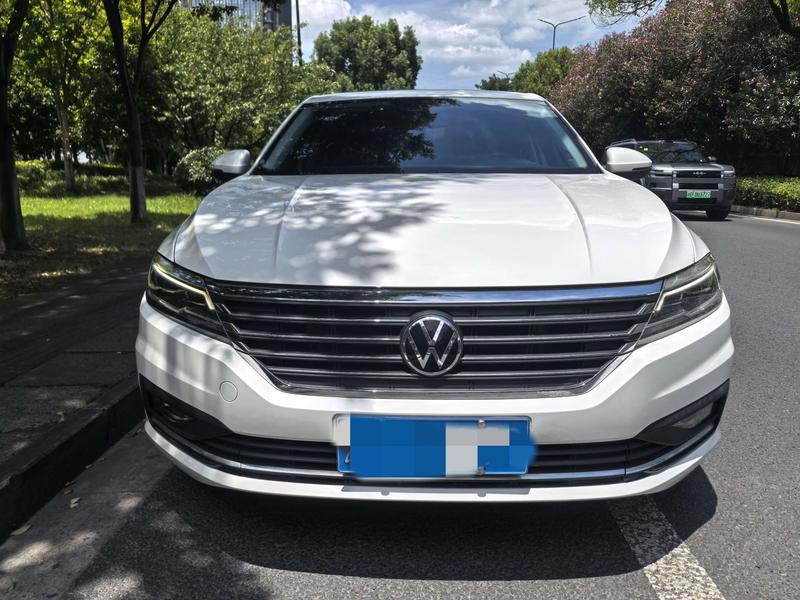 Volkswagen Lavida - фото 1