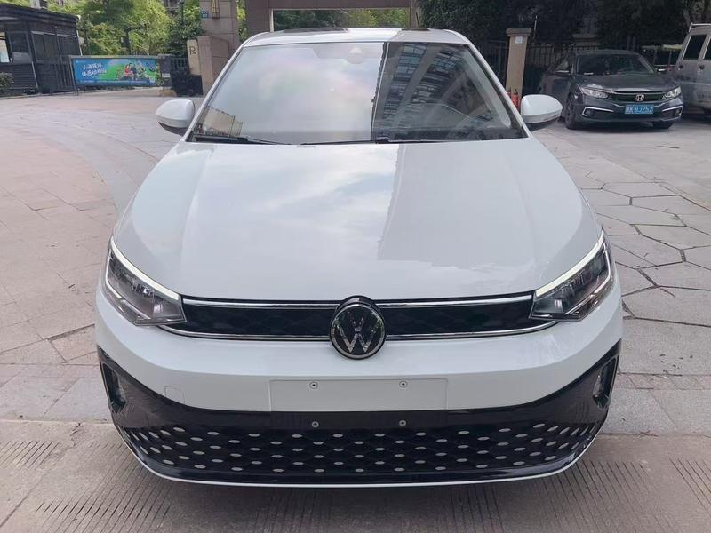 Volkswagen Lavida - фото 1