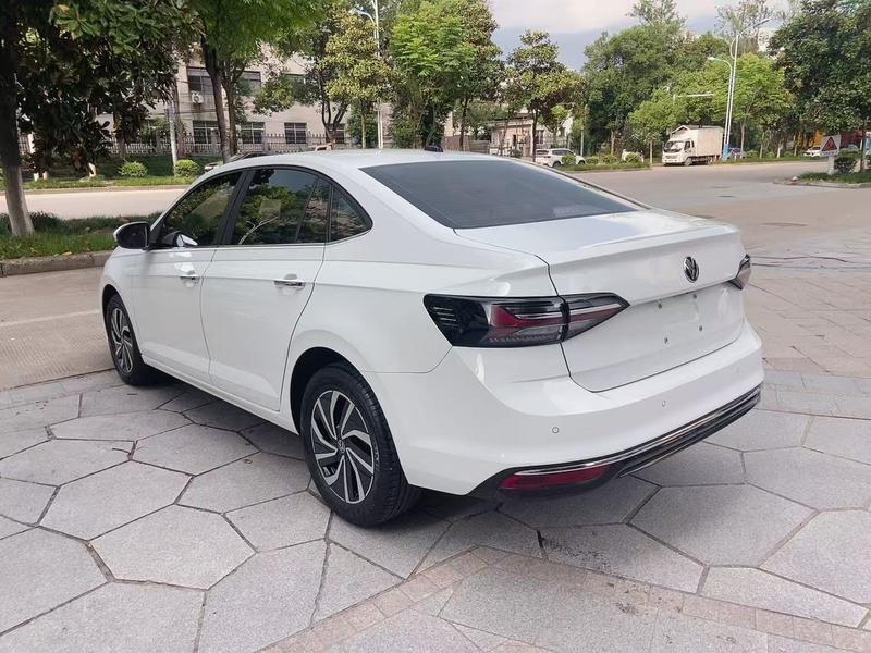 Volkswagen Lavida - фото 3