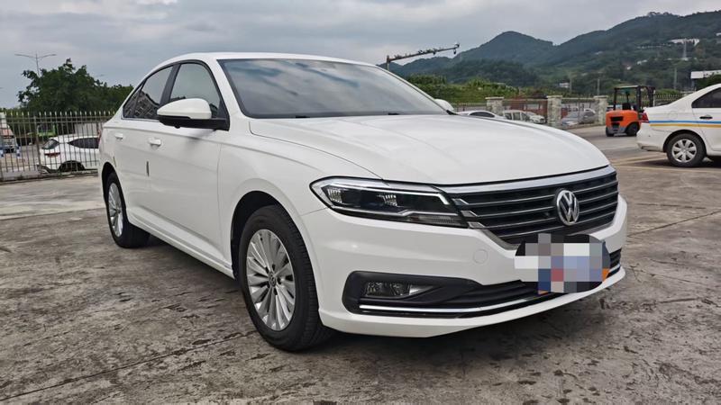 Volkswagen Lavida - фото 2
